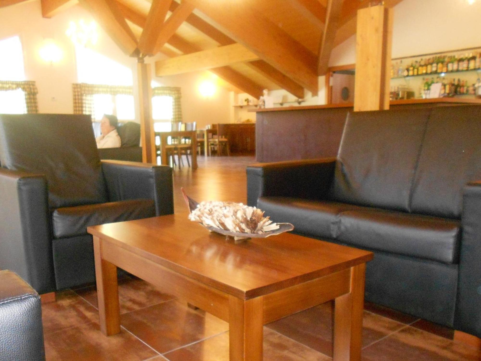 Aparthotel Rialb El Serrat Bagian luar foto
