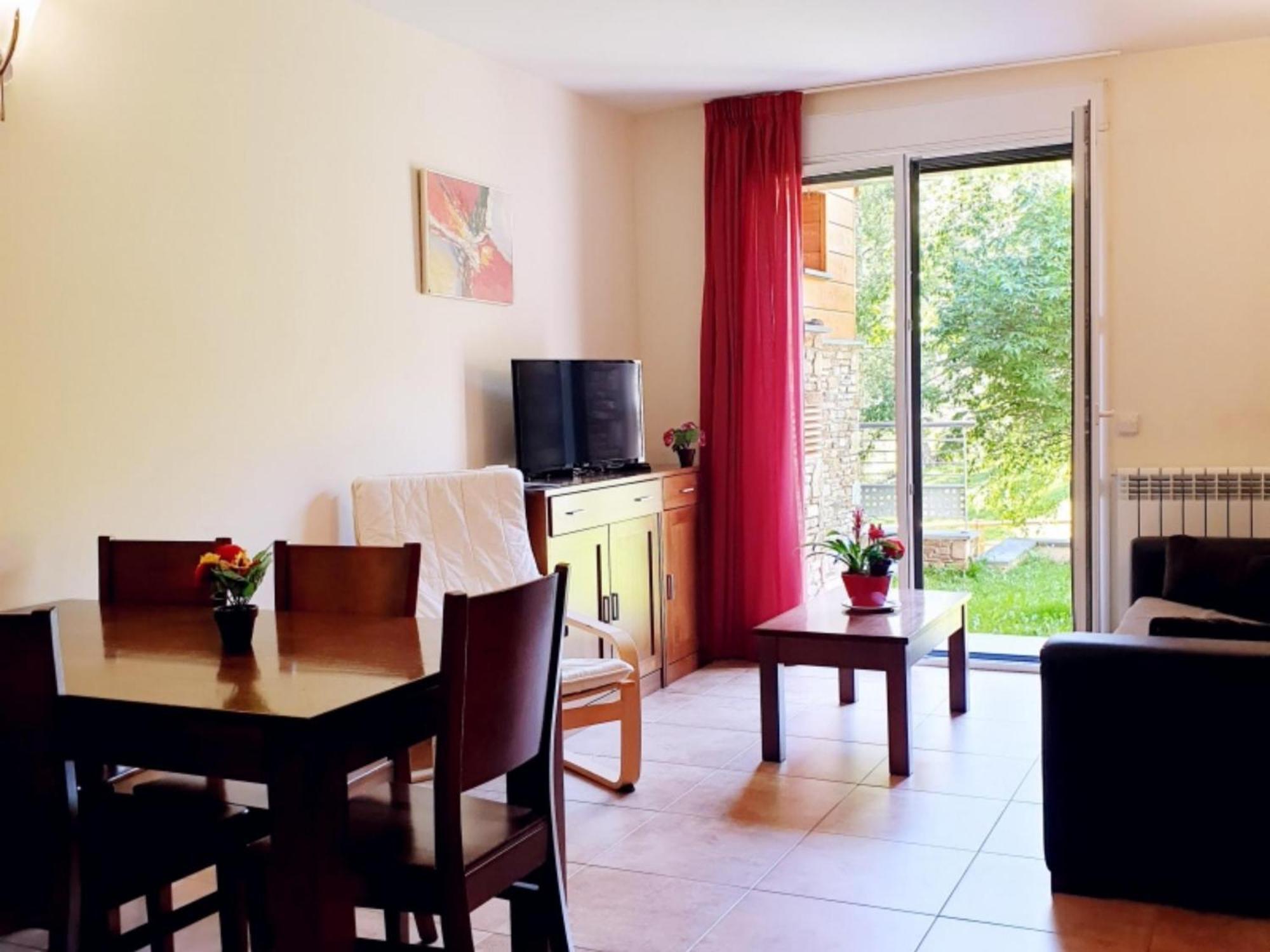 Aparthotel Rialb El Serrat Bagian luar foto